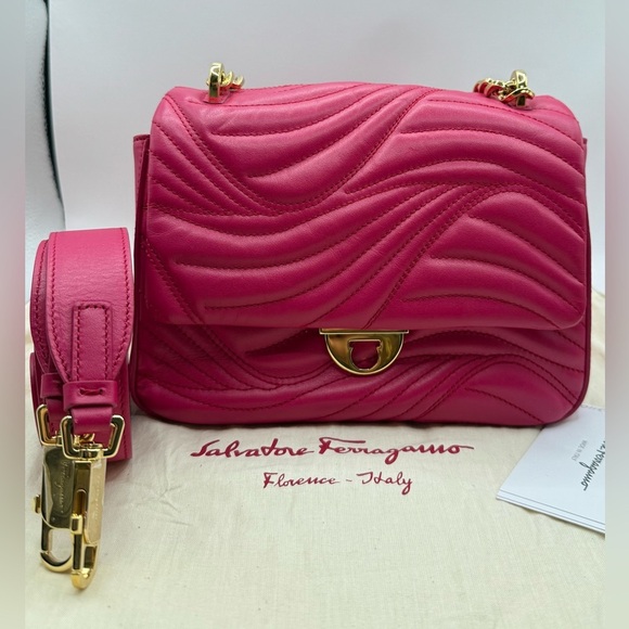 Pink Salvatore Ferragamo quilted Lexi shoulder bag - Picture 11 of 14